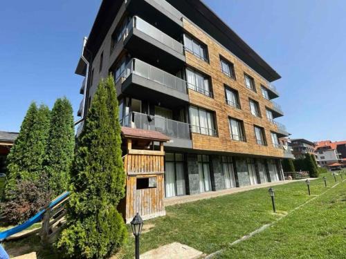 Razlog Apartment | Charming comfortable apartment at Cornelia Deluxe Residence with free pool and SPA