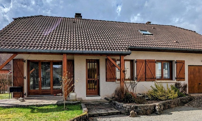 Plancher-Bas Cottage | Charming house with garden, terrace and parking near Ballon d'Alsace