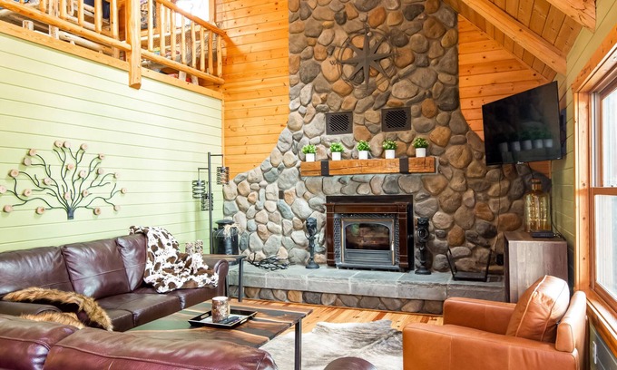 Traverse City House | Charming Log Cabin, Lake Views and Kayaking