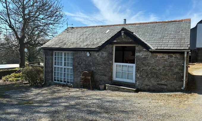 Killotteran Cottage | Charming -Moden- 1-bedroom 3 Berth cottage in County Kilkenny