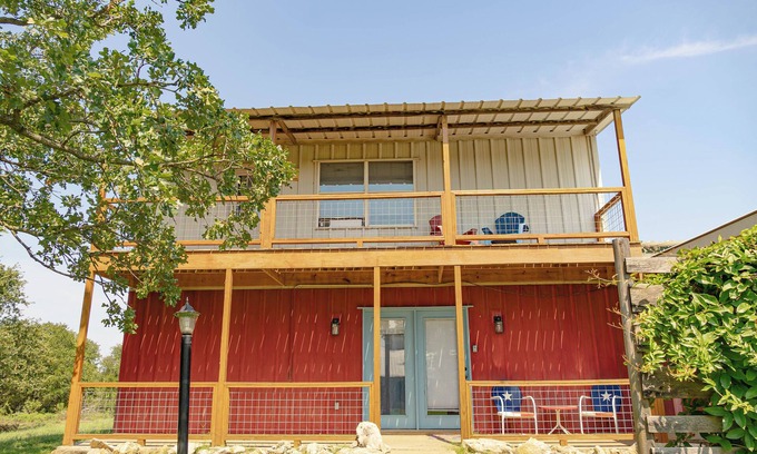 Nocona Other | Charming|RusticCabin@Farm+pet friendly+affordable