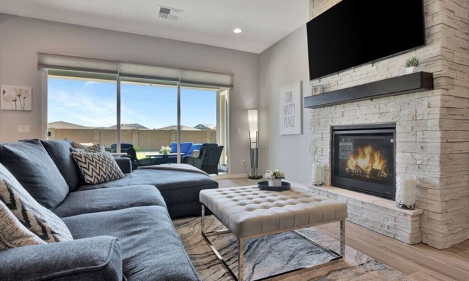 Prescott House | *Charming Suburban Retreat with Stunning Views in Prescott*
