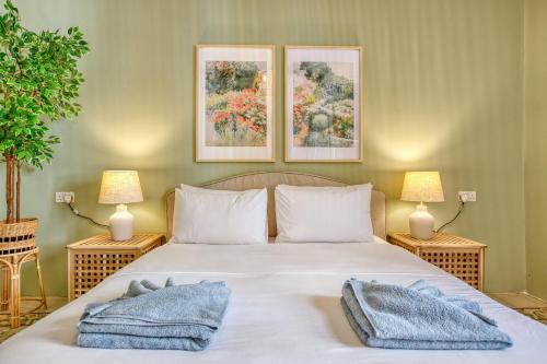 Floriana Apartment | Charming traditional 2 bedroom near Valletta GBAL1-1