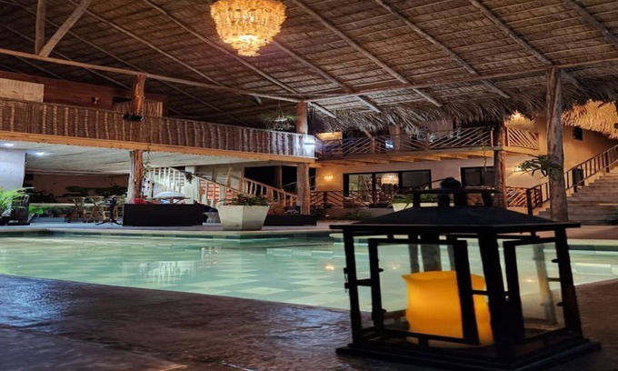 Samana Villa | Charming villa with WiFi and AC, Spa in gorgeous Samaná, 2 minutes from beach,
