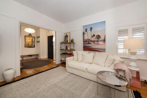 St Kilda Apartment | Charnwood Charm in St Kilda