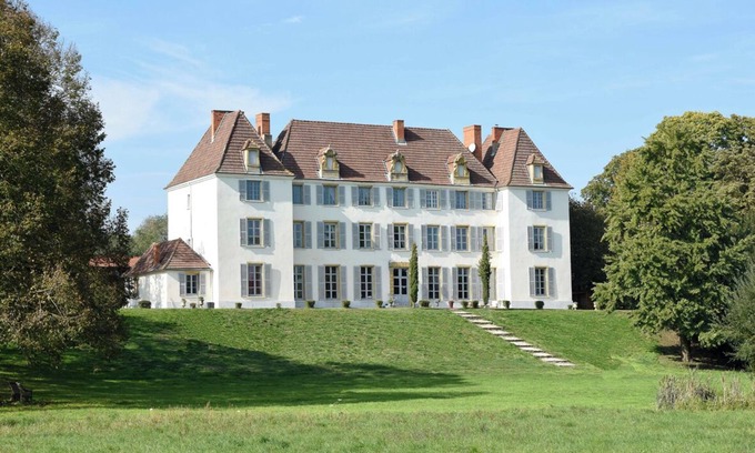 Roanne House | Chateau with accommodation for 15 people for Christmas and New Year's Eve