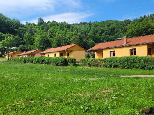 Bitov Resort | Chaty U Tesařů