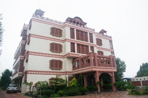 Pushkar Hotel | Chauhan Sheraton Resort
