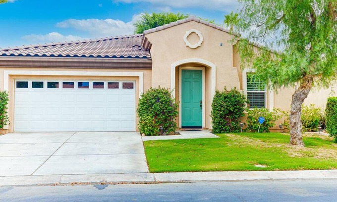 Indio Villa | Cheerful and Luxurious 3 bedroom with pool Indian Palms Home