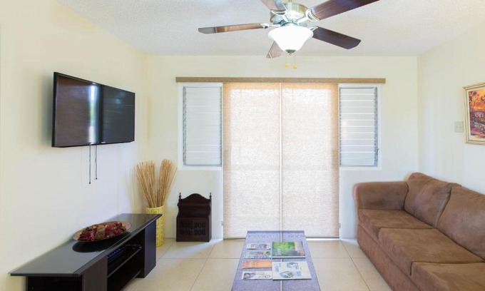 New Kingston Apartment | Chelsea Manor