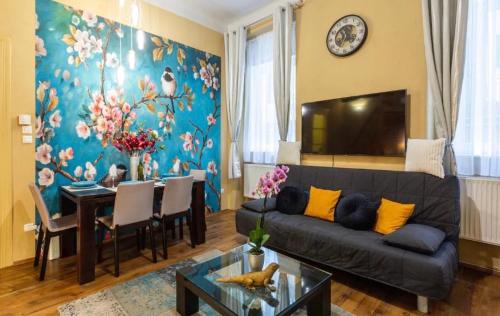 Ujlipotvaros Apartment | Cherry Blossom Designer Apartment in the Center With Free Parking