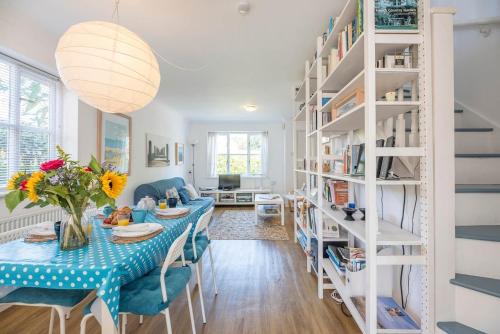 Reydon House | Chestnutt Cottage, Reydon