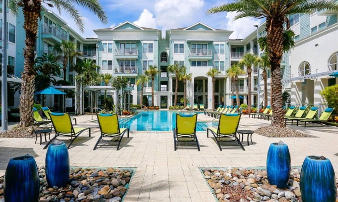 Millenia Apartment | Chianti Suite FREE Parking and Pool