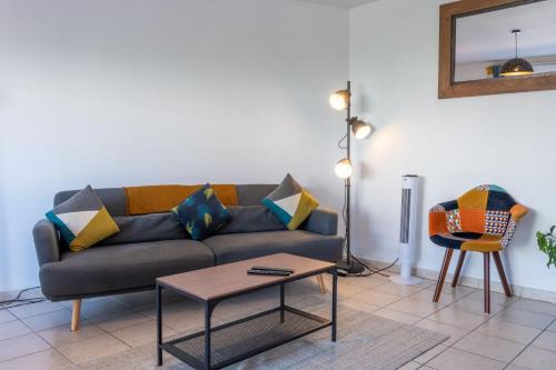 Centre Ville Rive Gauche Apartment | Chic appart avec parking au centre-ville
