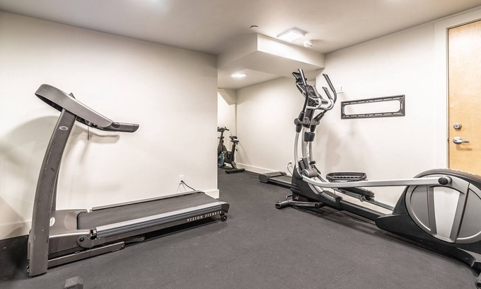 Yesler Terrace House | Chic Condotel with WiFi, fitness room in Fabulous Seattle