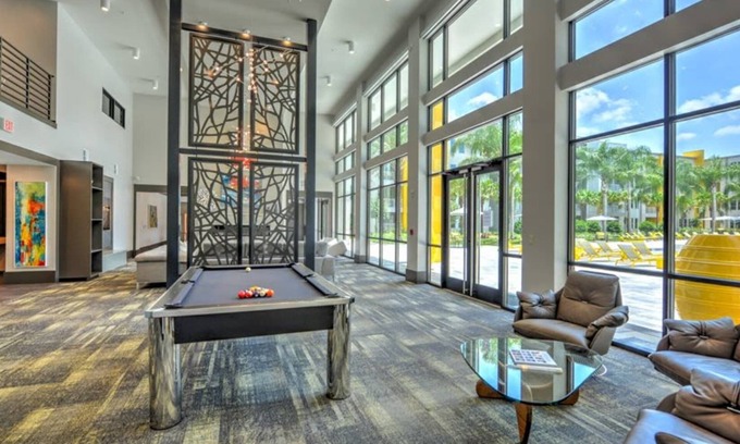 Deerwood Apartment | Chic Spacious XL 1bd, Near Pool*Gym*Beach*Eats