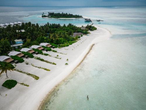 Hakuraa Huraa Resort | Cinnamon Hakuraa Huraa Maldives - All Inclusive Adults Only with One-way Free by Speedboat