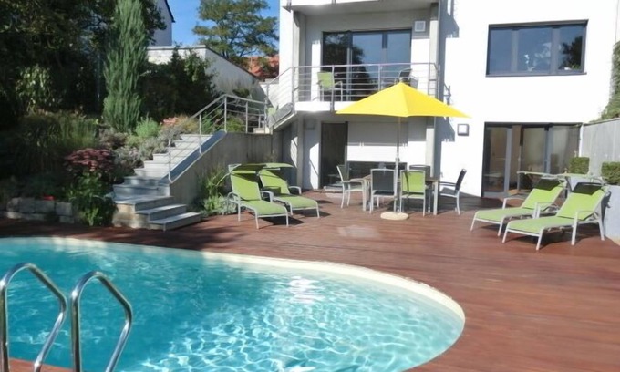 Frauenland Apartment | City and university apartment with pool in top location