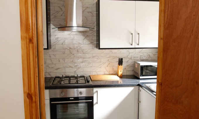 Edgbaston Apartment | City Road Birmingham Studios from Oofy