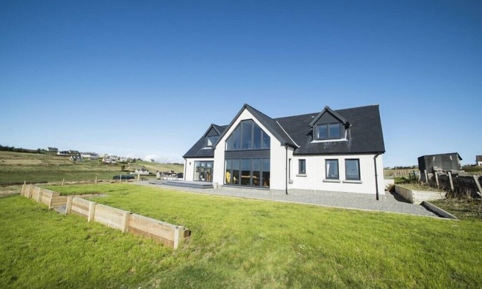 Isle of Lewis Cottage | CLACH GORM, pet friendly, with open fire in Stornoway