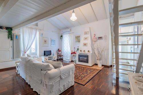 Borgo San Leonardo Apartment | Claire's Attic