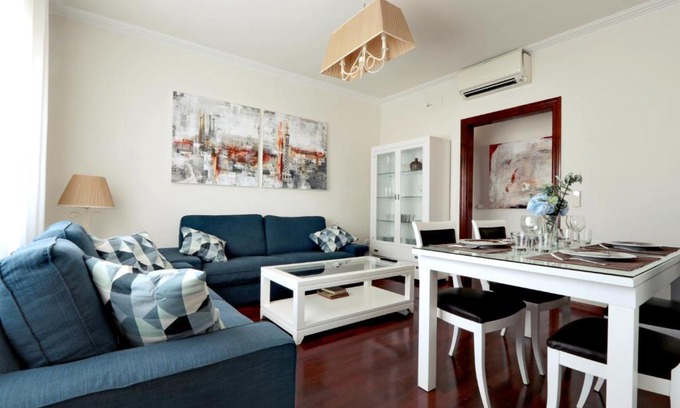 El Poble-sec Apartment | Classbedroom Fira Business Apartment
