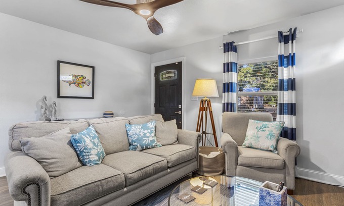 Gulfport Cottage | Classic Cottage just mins to the Beach and Downtown!