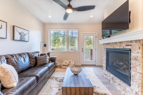 Lakeside Village Apartment | Clearwater Lofts 102 Building 2