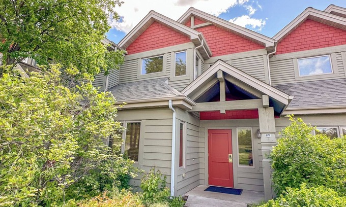 Tofte House | Cliffhouse 677 - Lutsen, MN - Cascade Vacation Rentals