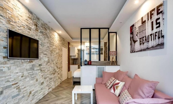 Chaussee-d'Antin Apartment | CMG Saint-Lazare / Galeries Lafayette II