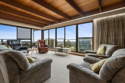 Lakes Entrance House | Coastal Crest