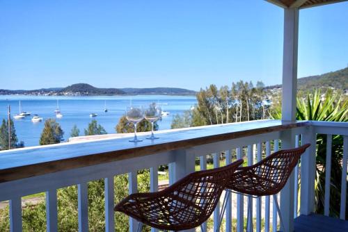 Tascott House | Coastal Retreat with Water Views