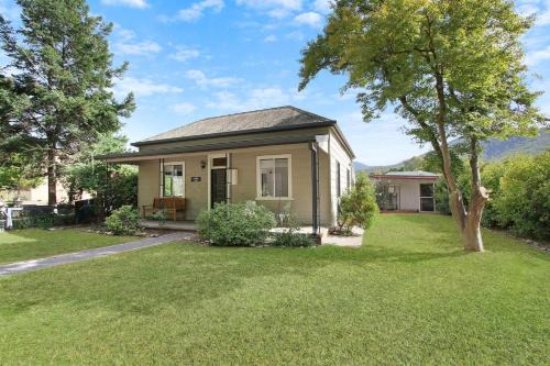 Bright House | Cobden & Wills