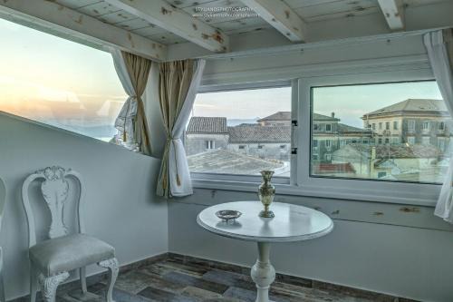 Old Town Apartment | Coconella Suite