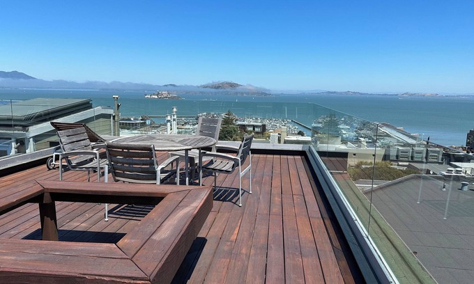 Telegraph Hill House | Coit Tower Treasure