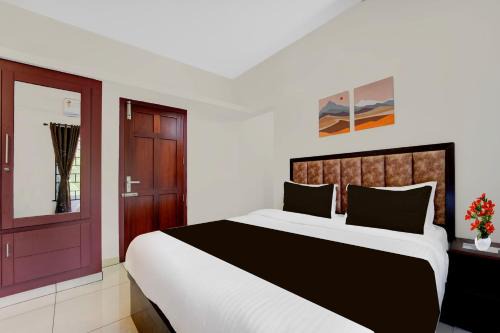 Neyyattinkara Hotel | Collection O Valiyavila Junction Formerly Prism Heights