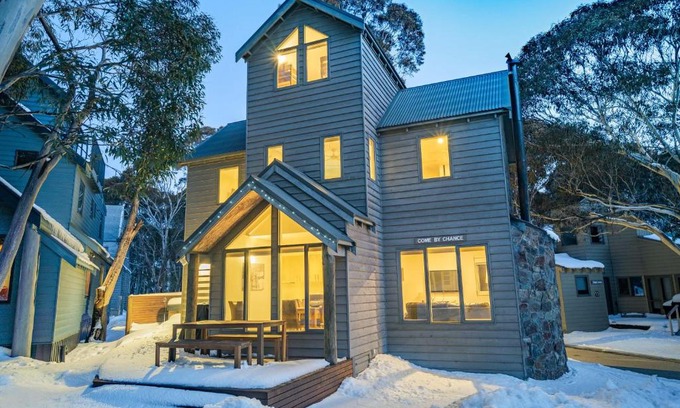 Dinner Plain Ski Chalet | Come by Chance