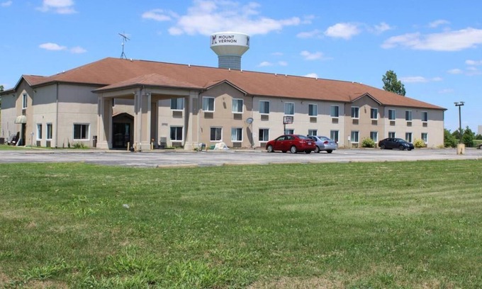 Mount Vernon House | Comfort and Convenience! Free Breakfast, Free Parking, Near Cypress Slough