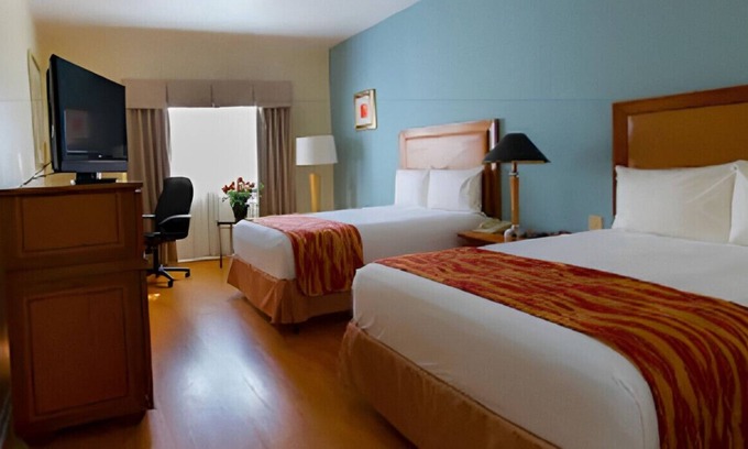 South Miami House | Comfort and Convenience in One Place! W/ Wi-Fi