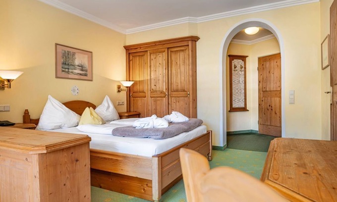 Dienten am Hochkoenig House | Comfort double room 25, 7 nights - Wellnesshotel Mitterwirt
