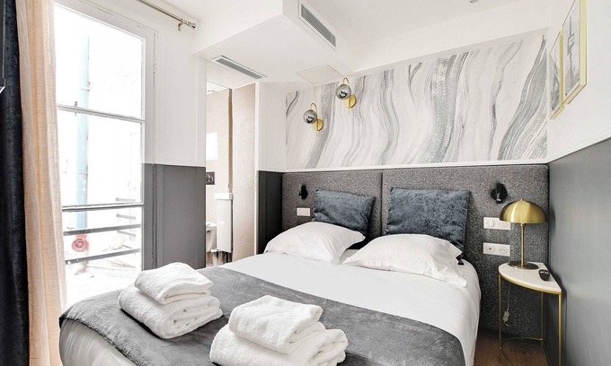 18th Arrondissement Apartment | Comfort for 2P With A/C - Near Montmartre