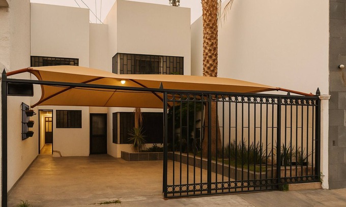 Campestre-Lomas Apartment | Comfort + Hills Department