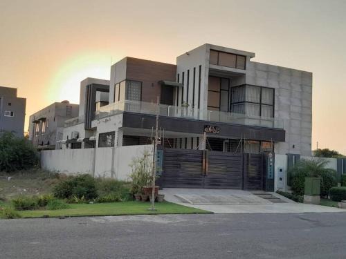 Lahore House | Comfort house Dha Phase 7 near Raya & AirPort 1 kanal full house