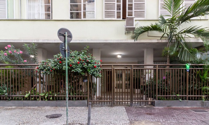 Ipanema Apartment | Comfort in Ipanema 6 Minutes From the Beach J302