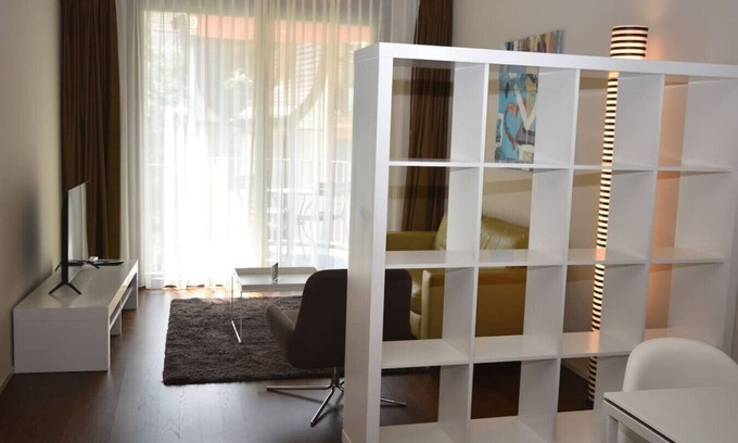 Seefeld Apartment | Comfortable 1BR flat / great location - Baron 24