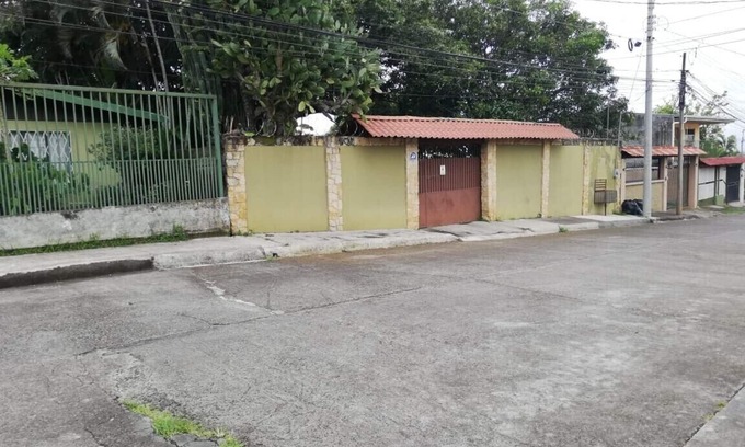 Ciudad Colon House | Comfortable Casa De Ensueño + Internet Fibra + Close To Colon Town