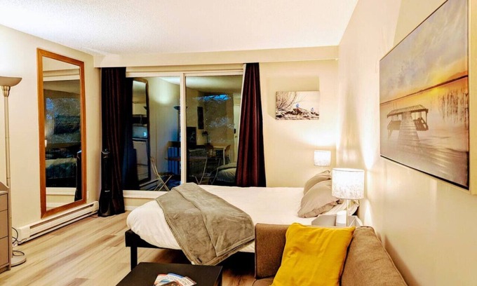 Whistler Creekside Condo | Comfortable Creekside Studio - close to lifts.