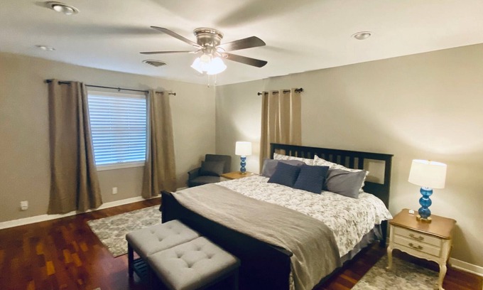 Conroe House | Comfortable home in the heart of Conroe, Texas and minutes away from Lake Conroe