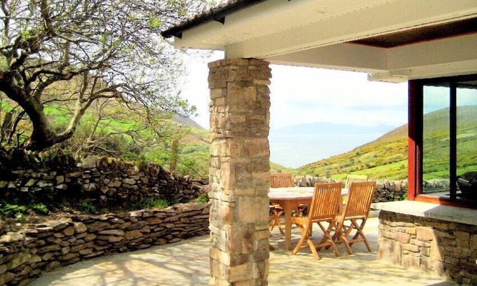 Glenbeigh House | Comfortable home with breathtaking sea and mountain views