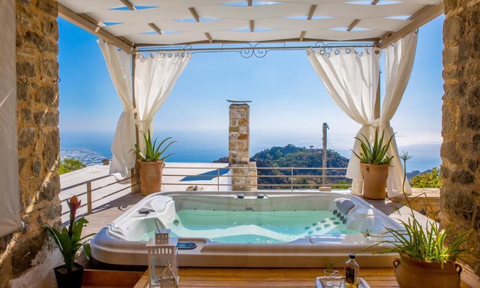 Anatoli House | Comfortable house with sea view in Anatoli + jacuzzi